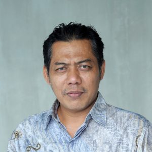  Bambang Prihadi
