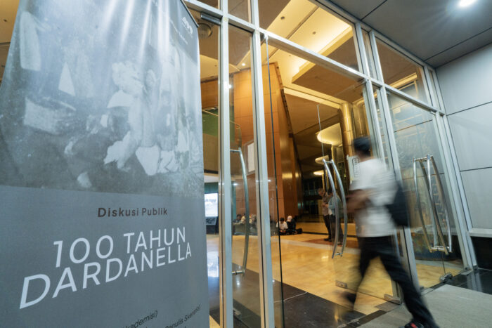 Diskusi Publik 100 Tahun Dardanella, di Teater Kecil, Taman Ismail Marzuki
