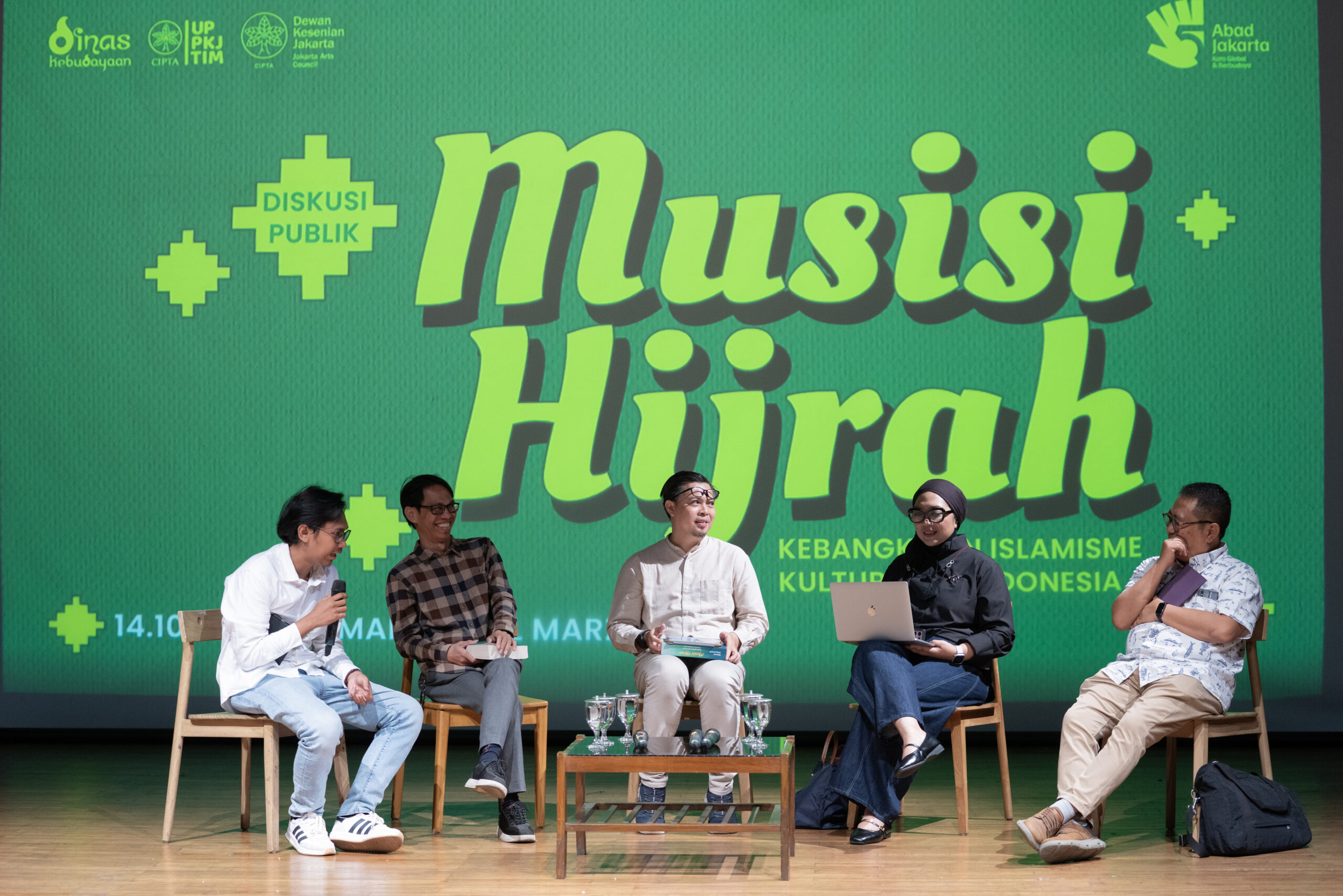 Musisi Hijrah: Membaca Islamisme di Indonesia Hari Ini